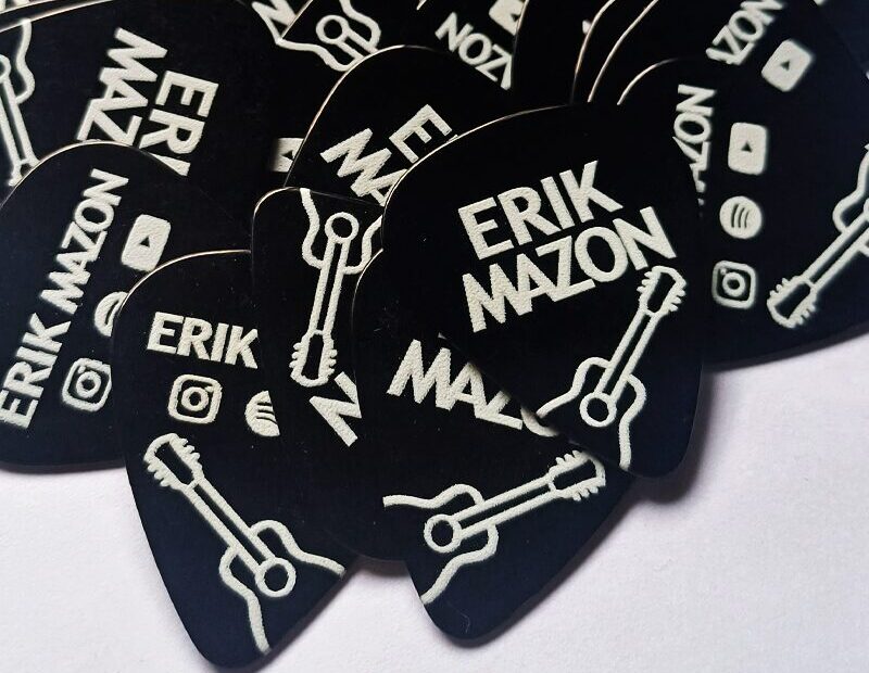 Palhetas de Guitarra Personalizadas para o músico Erik Mazon